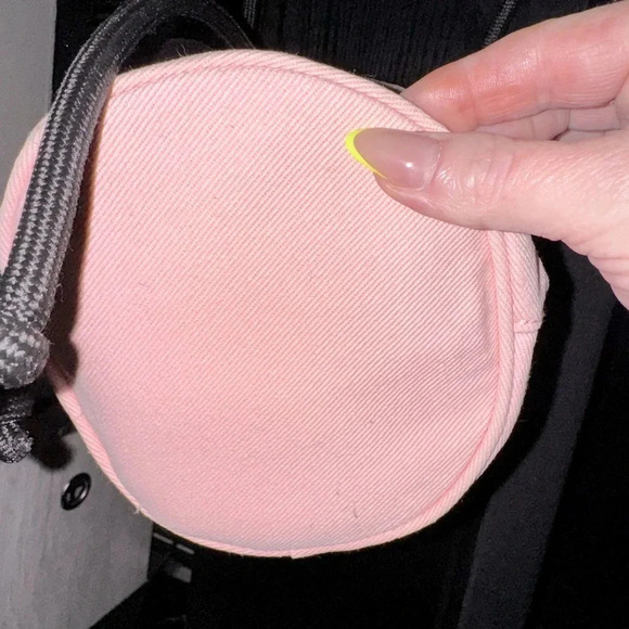 MINISO PINK AND BLACK CANVAS CROSSBODY DRAWSTRING BUCKET BAG SMALL - Picture 8 of 10